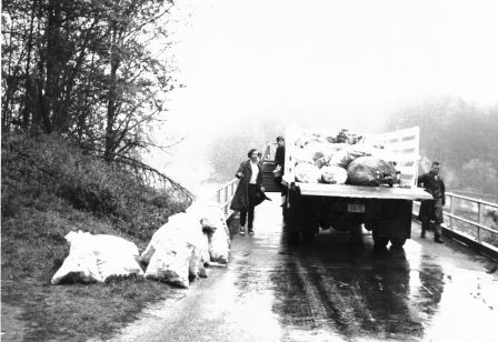 1971 earthday.jpg - Students participate in Earthday 1971